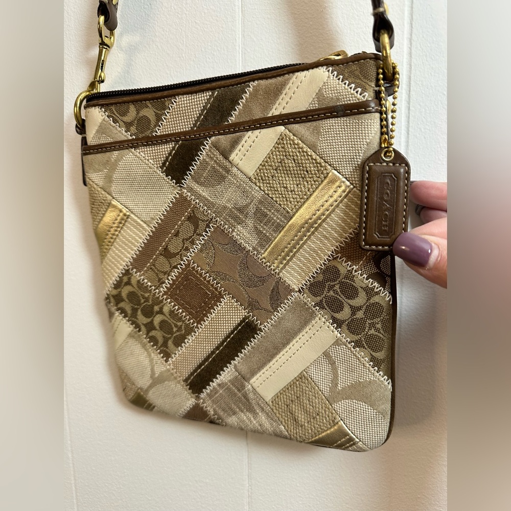Coach Cross Body Patchwork Euc B087341705 (Buy No… - image 1